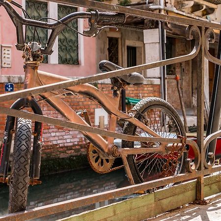 The Star Close To Biennale & Arsenale Venice Exterior photo